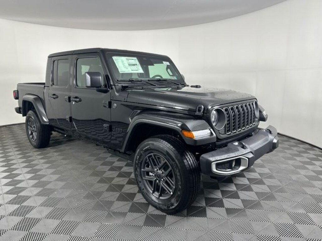 New 2026 Jeep Gladiator SPORT S 4X4 Pickup