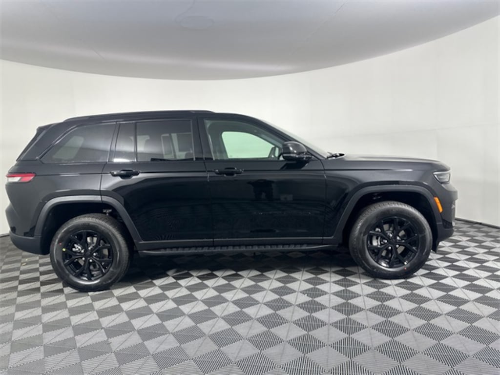 New 2025 Jeep Grand Cherokee ALTITUDE X 4X4 Sport Utility