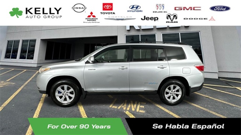 Used 2011 Toyota Highlander SE SUV