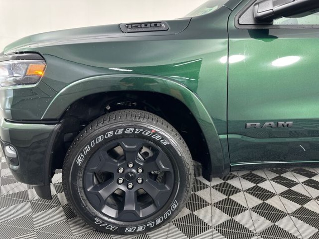 New 2026 Ram 1500 BIG HORN CREW CAB 4X4 5'7 BOX Pickup