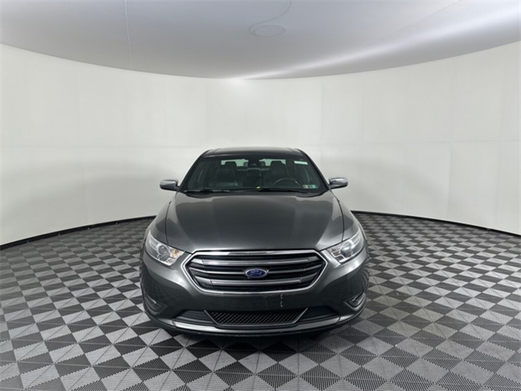 Used 2018 Ford Taurus Limited Sedan