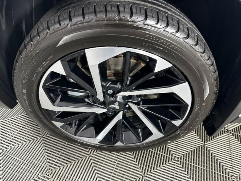 Used 2023 Mitsubishi Outlander SE SUV
