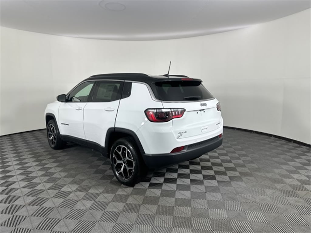 New 2026 Jeep Compass LIMITED 4X4 Sport Utility