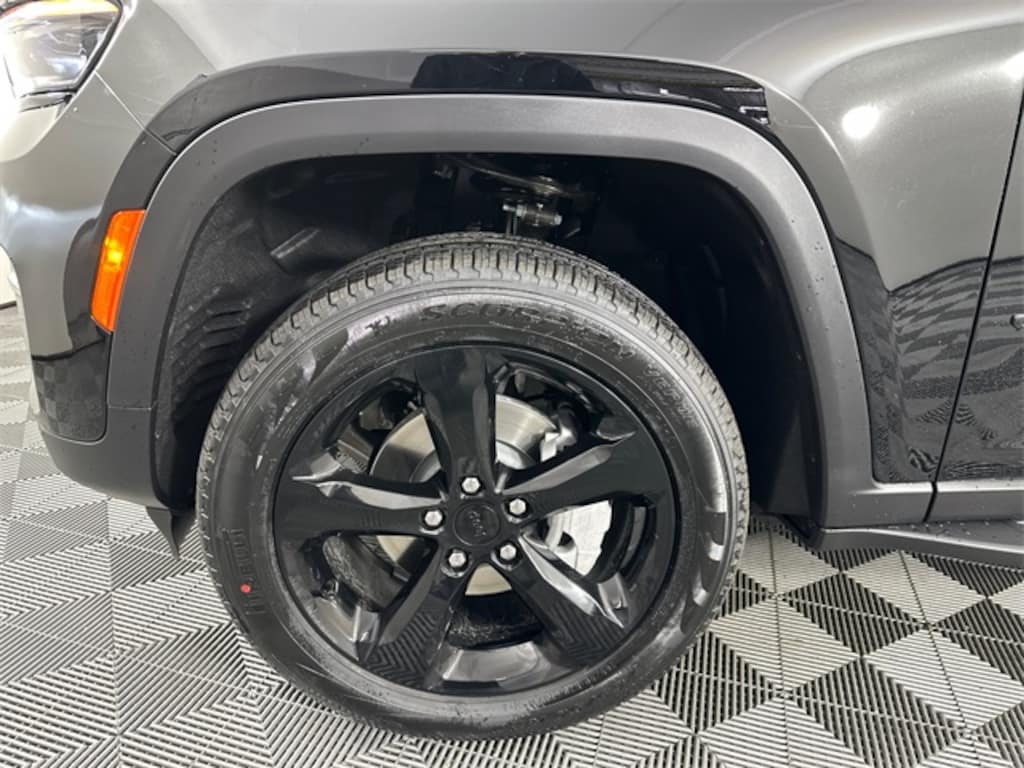 New 2025 Jeep Grand Cherokee LIMITED 4X4 Sport Utility