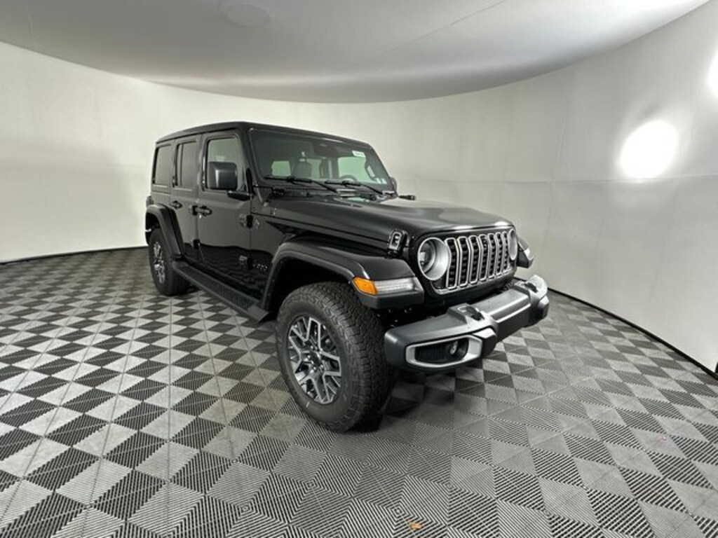 New 2026 Jeep Wrangler 4-DOOR SAHARA Sport Utility