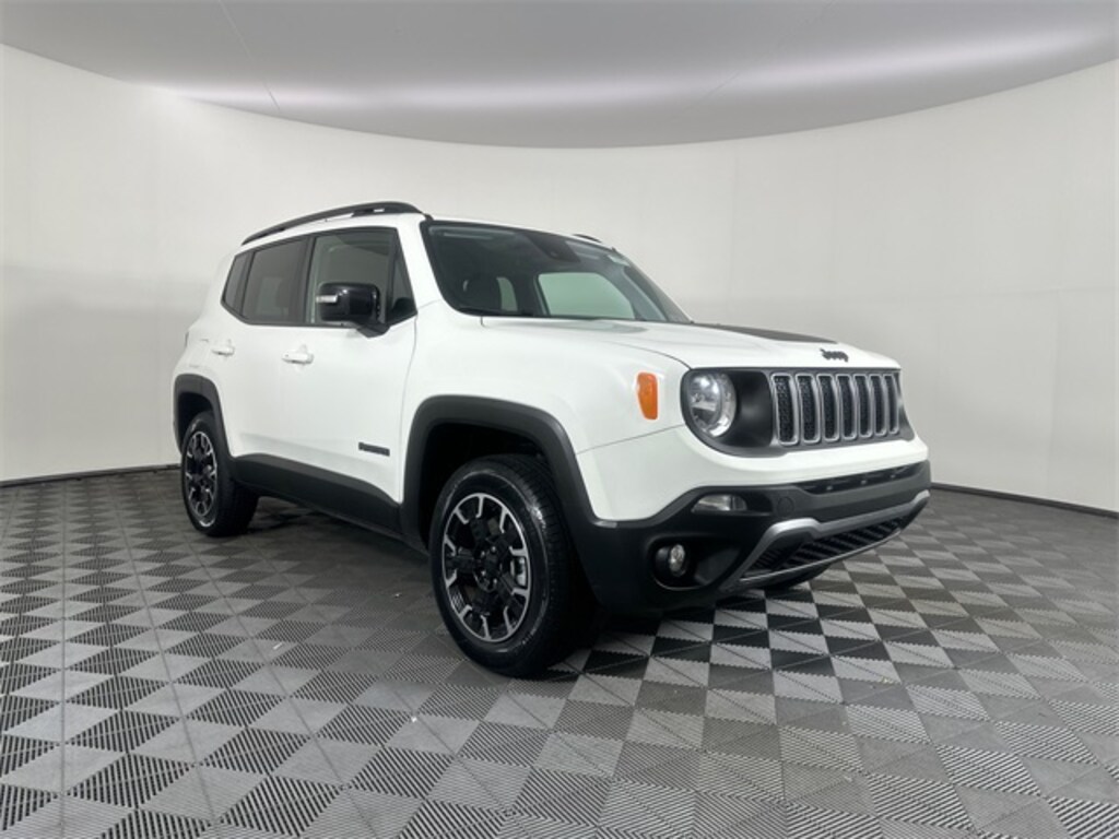 Certified 2023 Jeep Renegade Latitude SUV