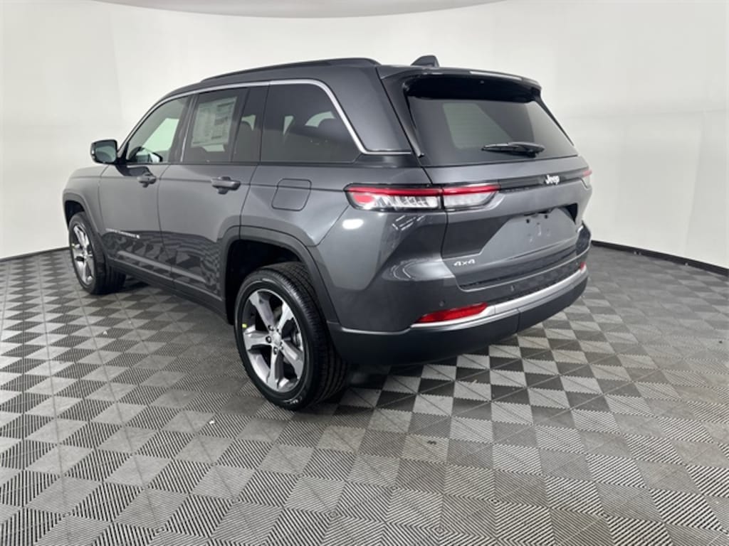 New 2026 Jeep Grand Cherokee LIMITED 4X4 Sport Utility