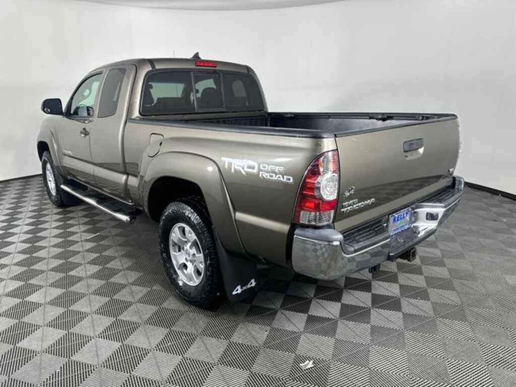 Used 2015 Toyota Tacoma Base Truck