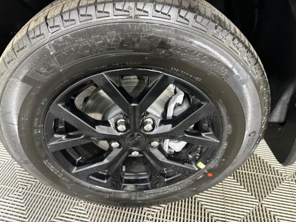 New 2026 Jeep Grand Cherokee LAREDO ALTITUDE 4X4 Sport Utility