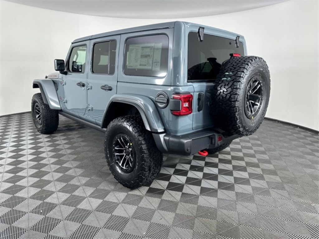 New 2026 Jeep Wrangler 4-DOOR RUBICON X Sport Utility