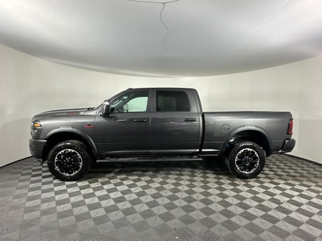 New 2026 Ram 2500 WARLOCK CREW CAB 4X4 6'4 BOX Pickup