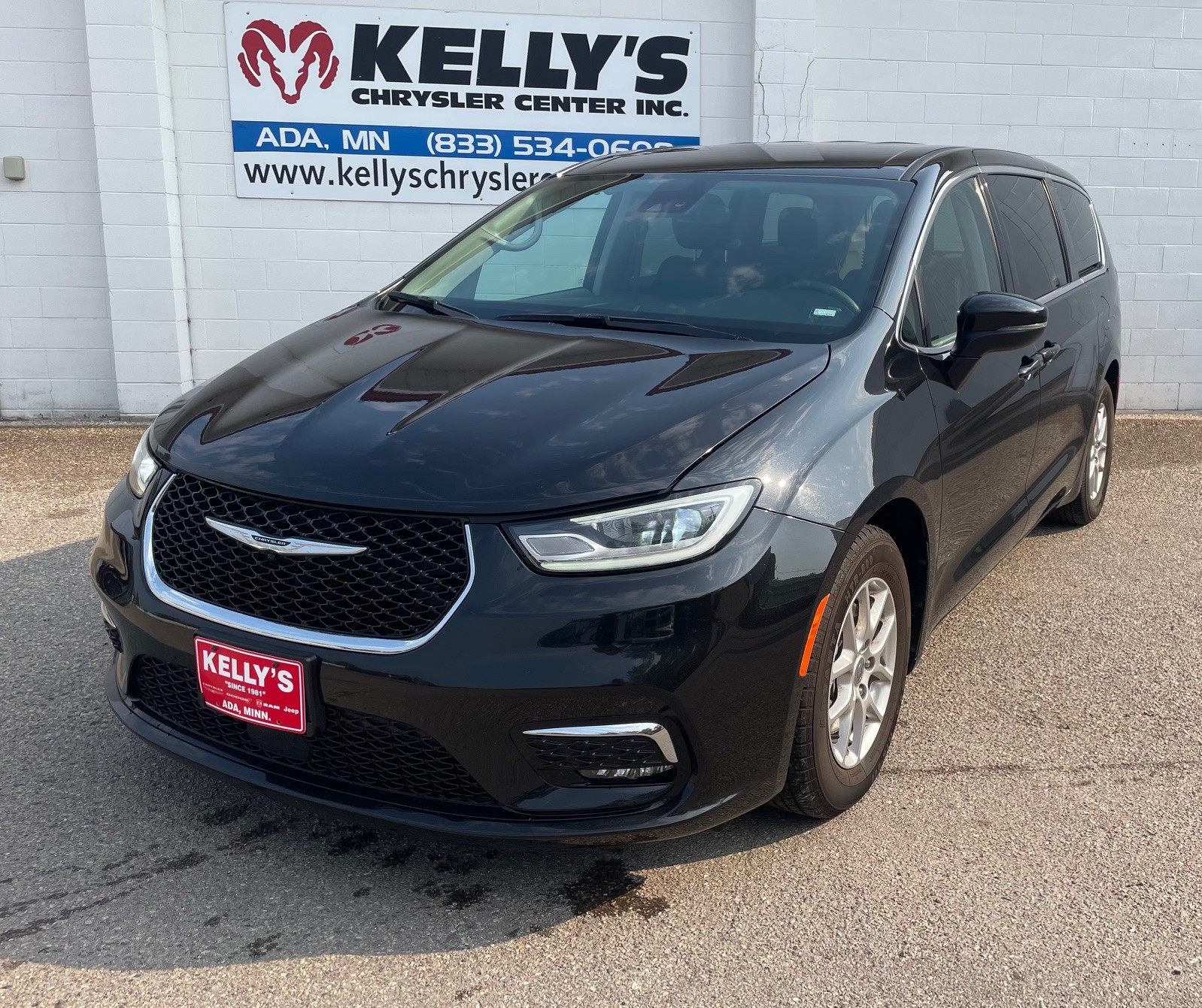2023 Chrysler Pacifica Touring L