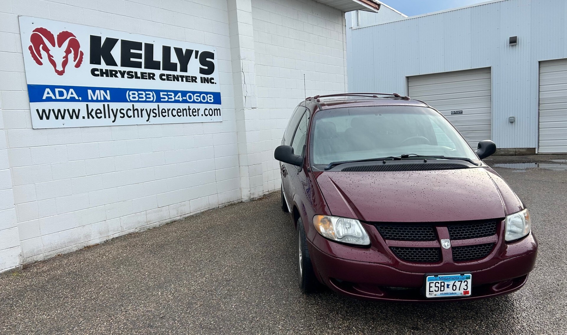 Used 2002 Chrysler Town & Country Limited with VIN 2C8GT64L62R570072 for sale in Ada, Minnesota