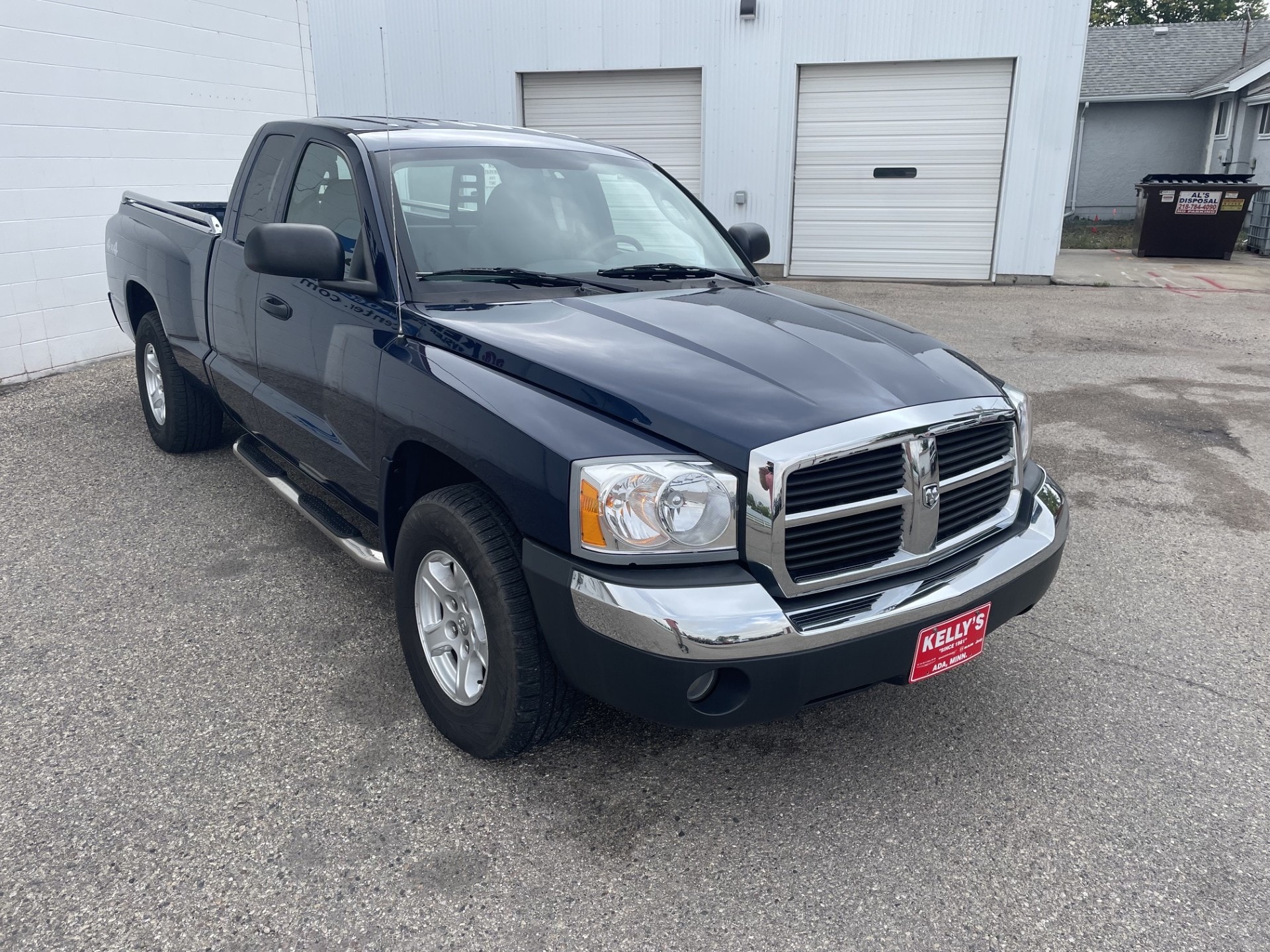 Used 2005 Dodge Dakota SLT with VIN 1D7HW42K35S332765 for sale in Ada, Minnesota