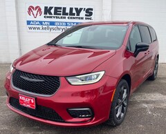 2026 Chrysler Pacifica SELECT AWD Passenger Van