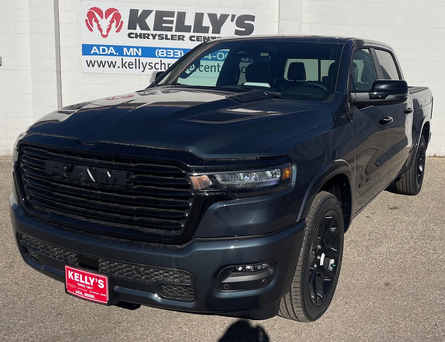 2026 RAM Ram 1500 Pickup Laramie's photo