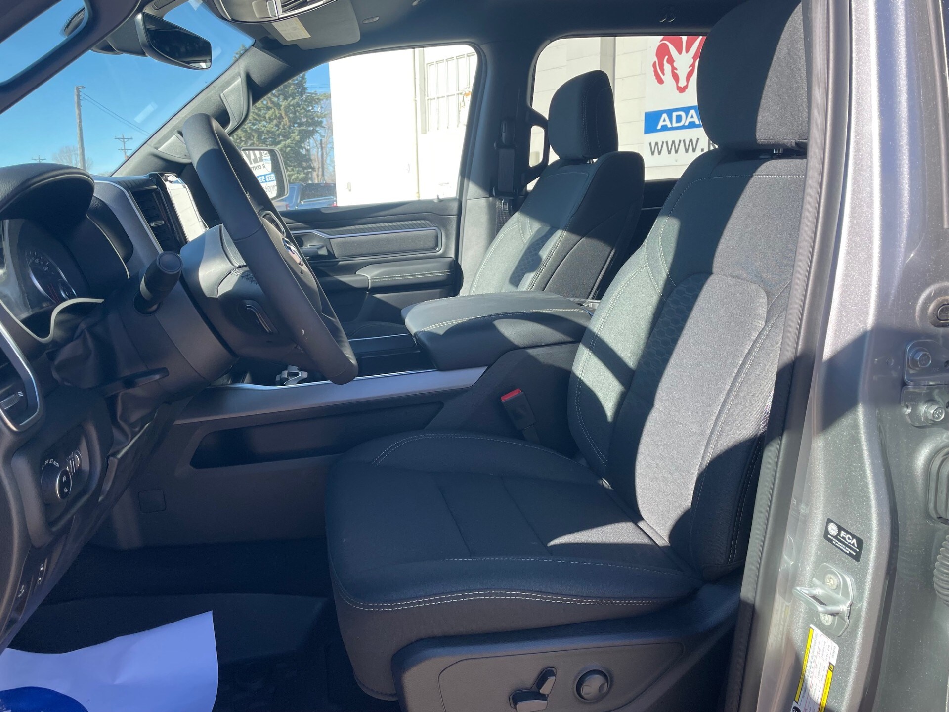 2025 Ram 1500 Big Horn photo 3