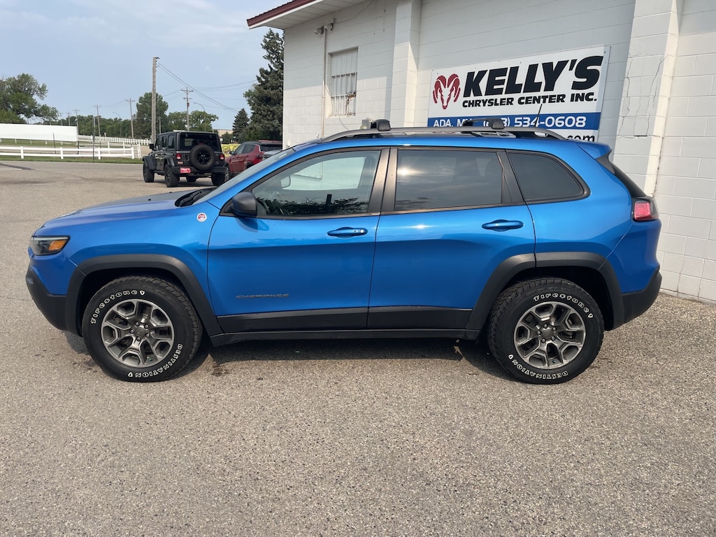 Used 2020 Jeep Cherokee Trailhawk SUV