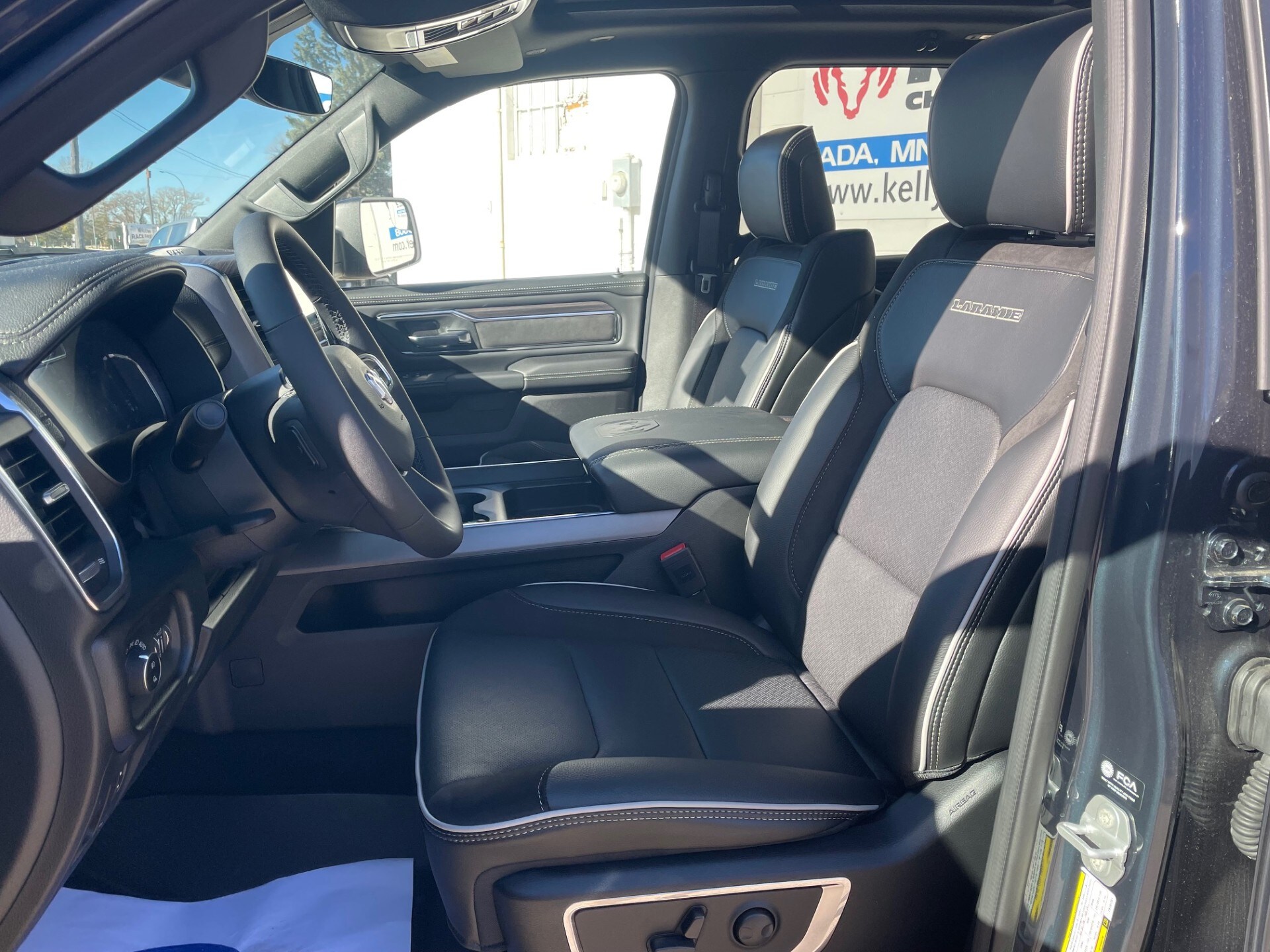 2026 Ram 1500 Laramie photo 3