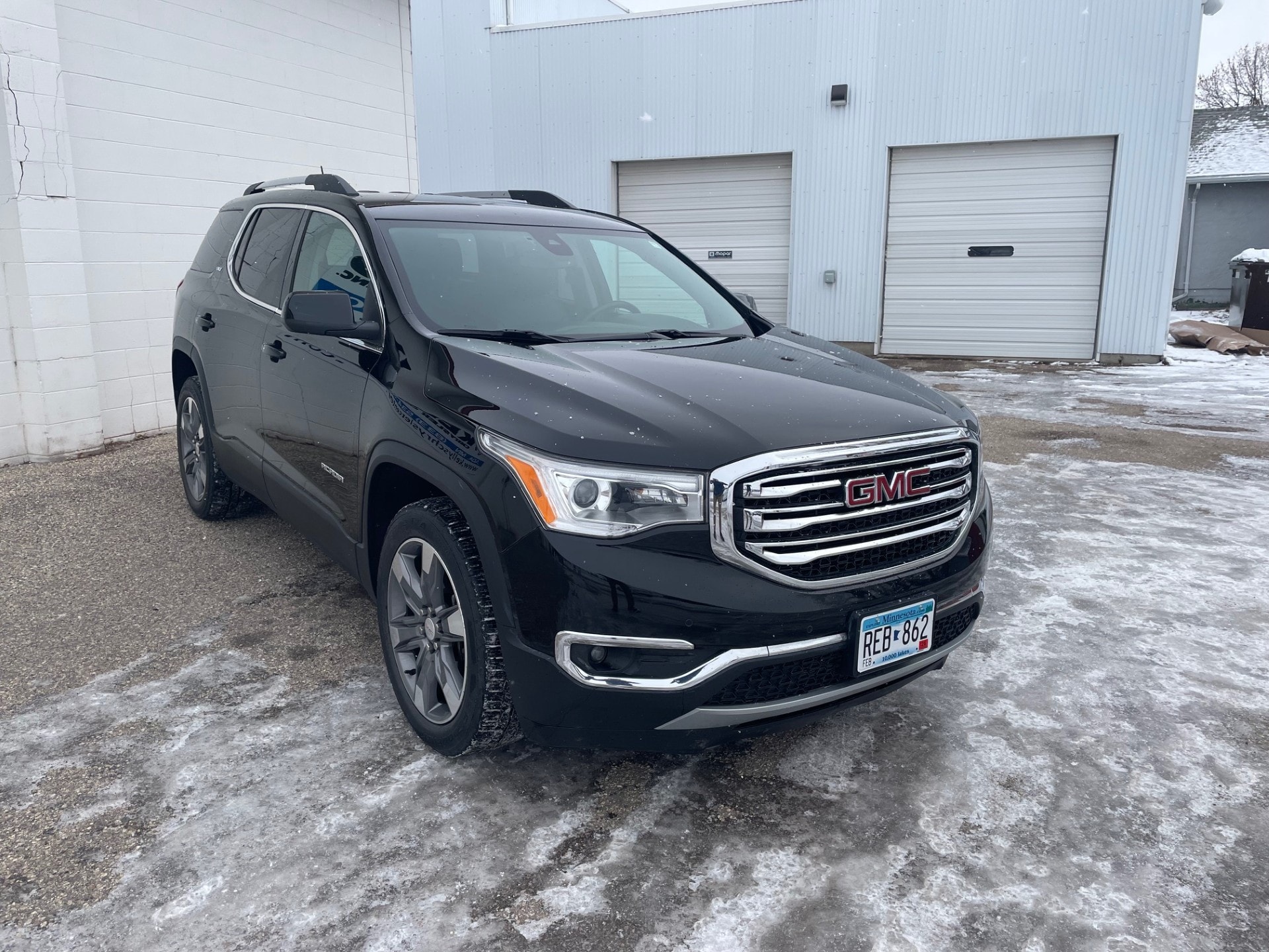 Used 2017 GMC Acadia SLT-2 with VIN 1GKKNWLS8HZ213915 for sale in Ada, Minnesota