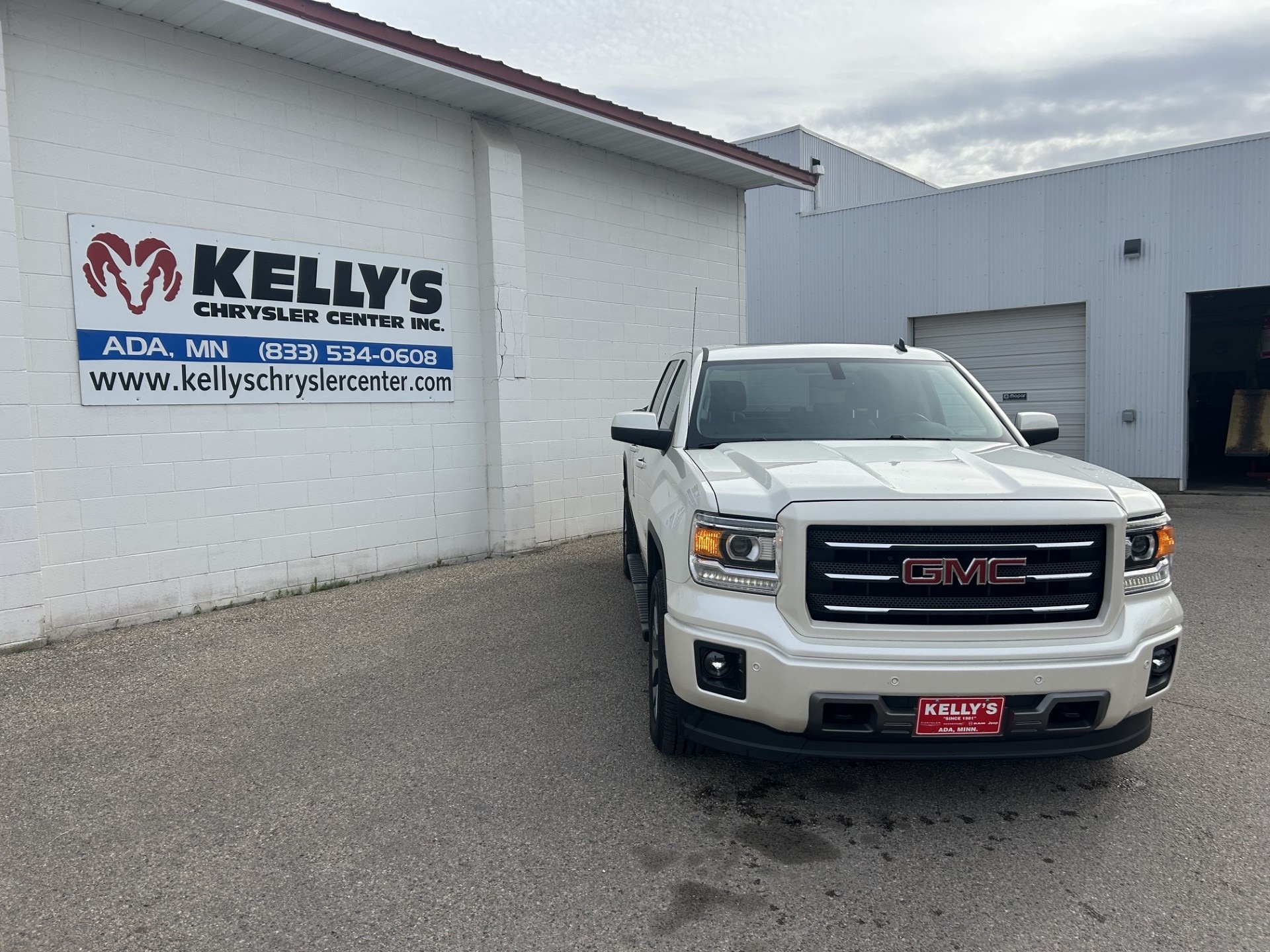 Used 2014 GMC Sierra 1500 SLT with VIN 3GTU2VEC0EG308591 for sale in Ada, Minnesota