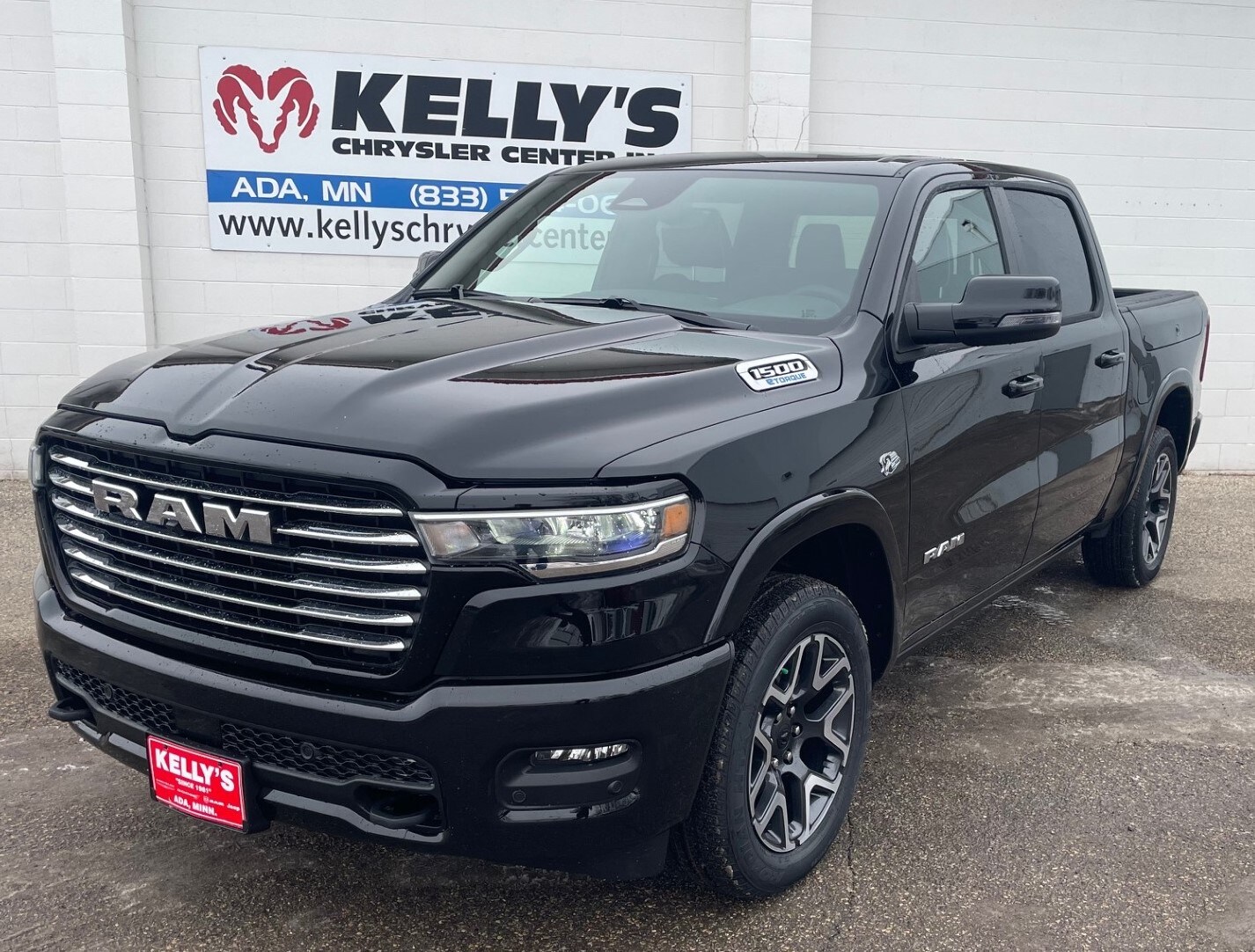 2026 RAM Ram 1500 Pickup Laramie's photo