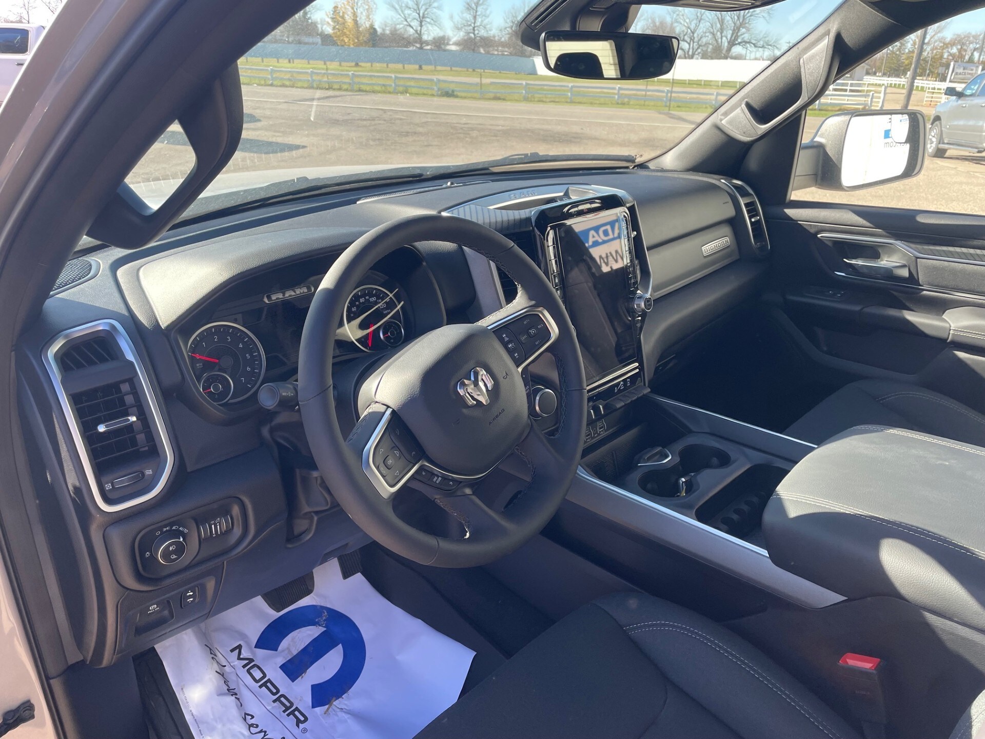 2025 Ram 1500 Big Horn photo 4