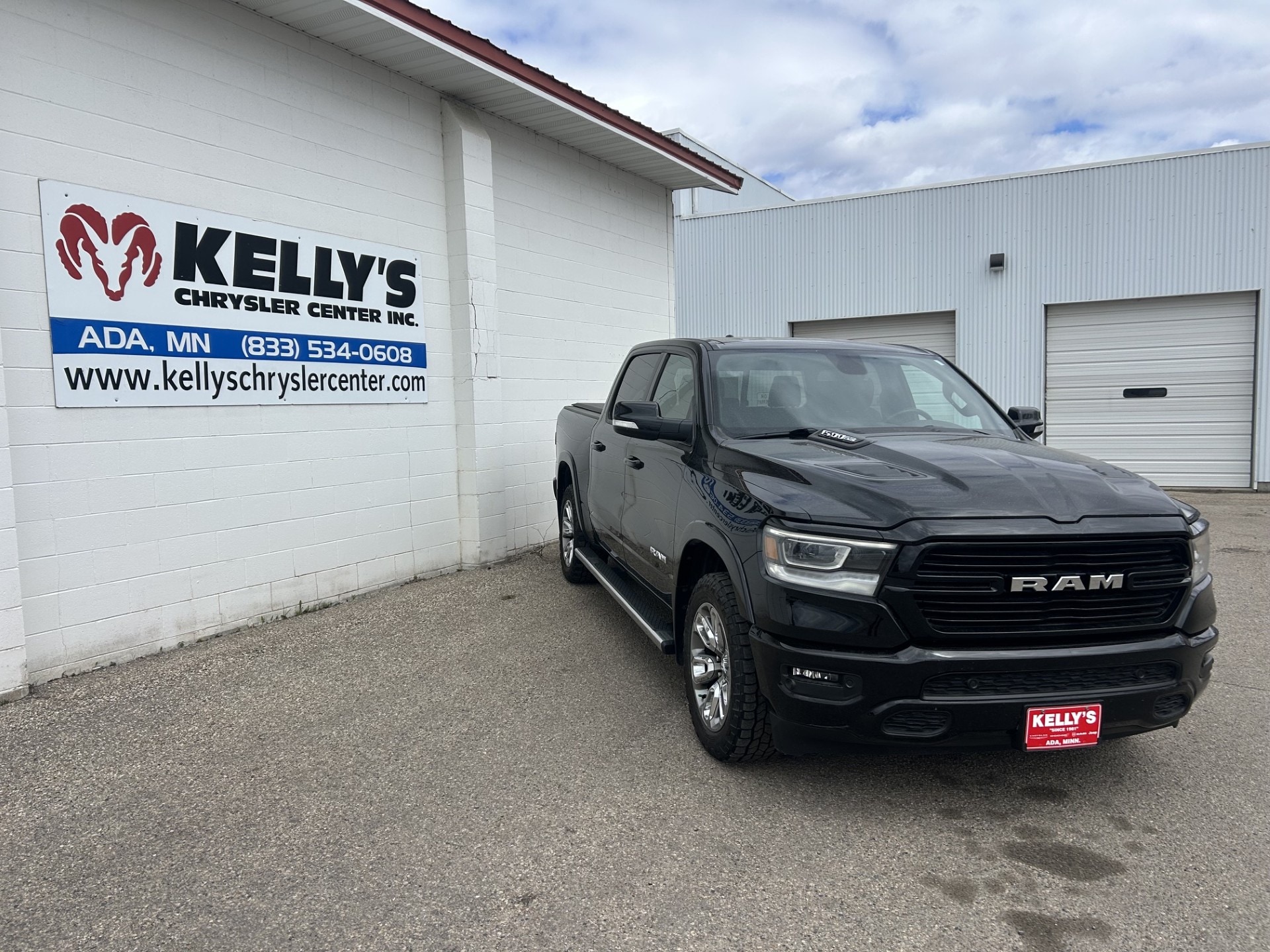 Used 2020 RAM Ram 1500 Pickup Laramie with VIN 1C6SRFJT8LN390953 for sale in Ada, Minnesota