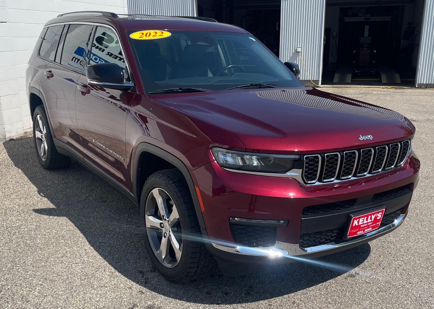 Used 2022 Jeep Grand Cherokee L Limited with VIN 1C4RJKBG1N8515401 for sale in Ada, Minnesota