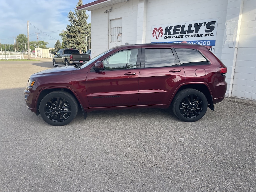 Used 2021 Jeep Grand Cherokee Laredo SUV