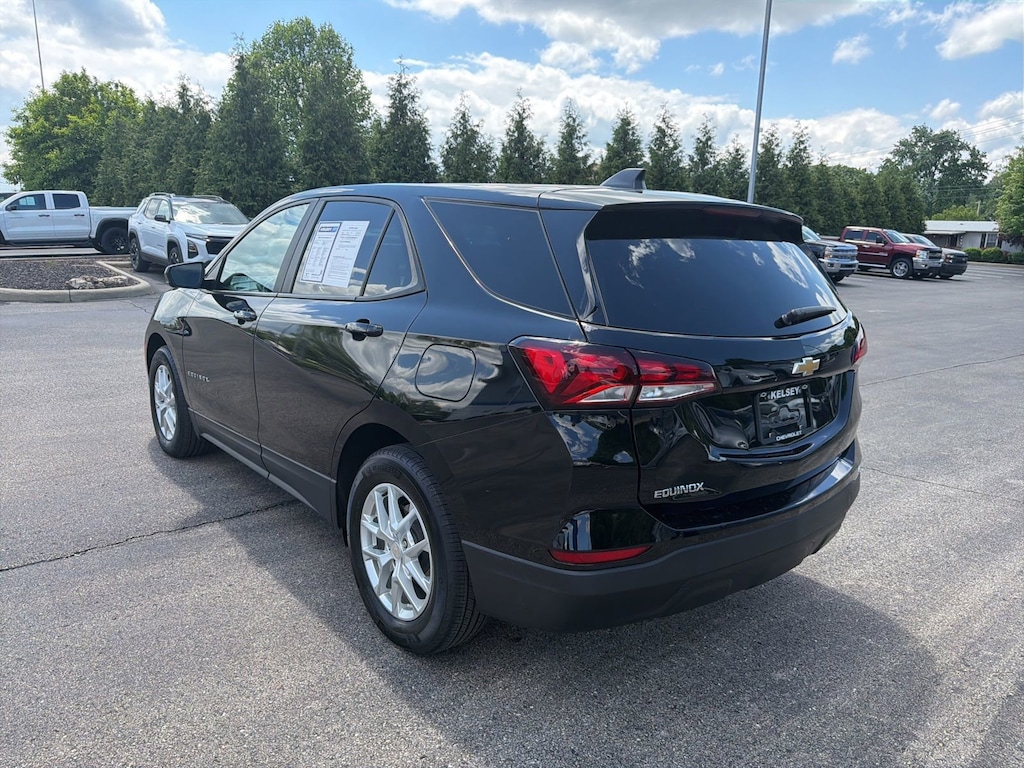 Used 2023 Chevrolet Equinox LS SUV