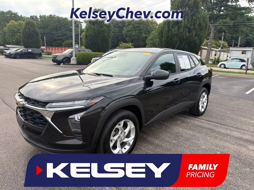 Used 2024 Chevrolet Trax LS SUV