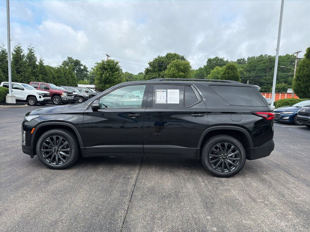 Used 2023 Chevrolet Traverse RS SUV
