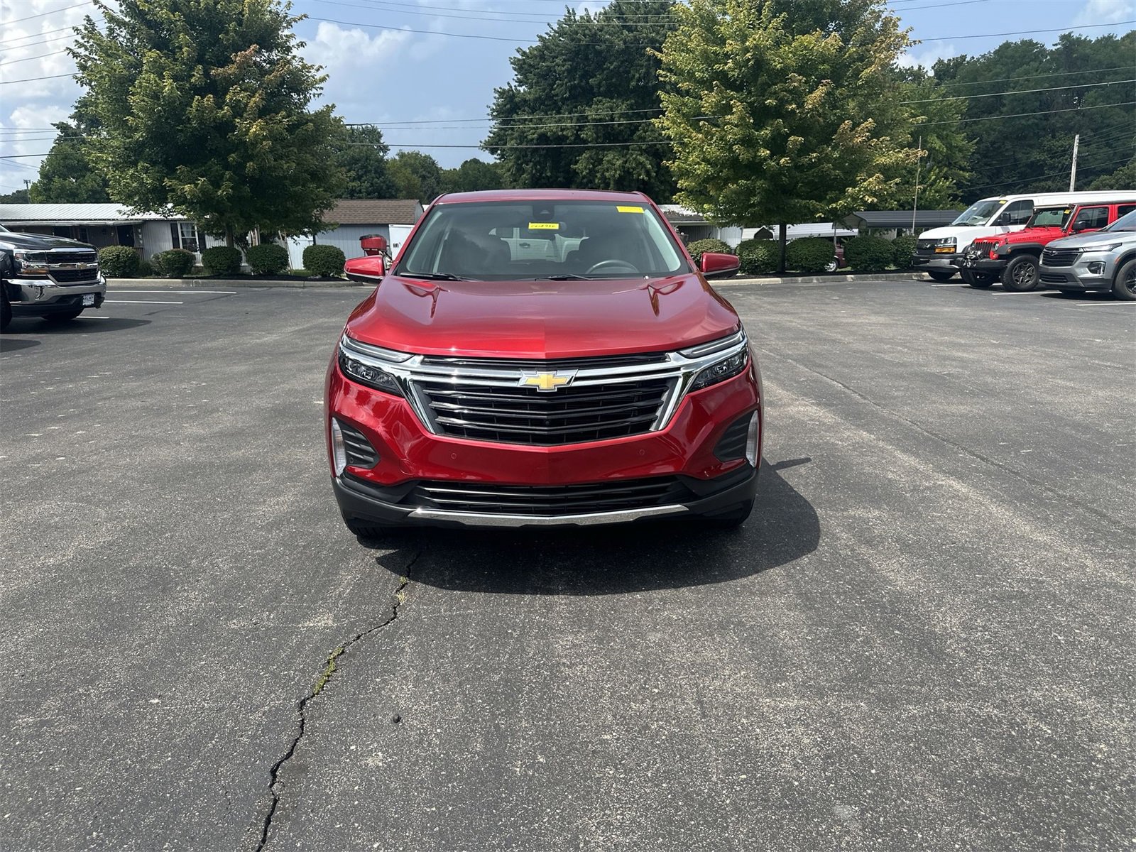 2024 Chevrolet Equinox LT photo 3