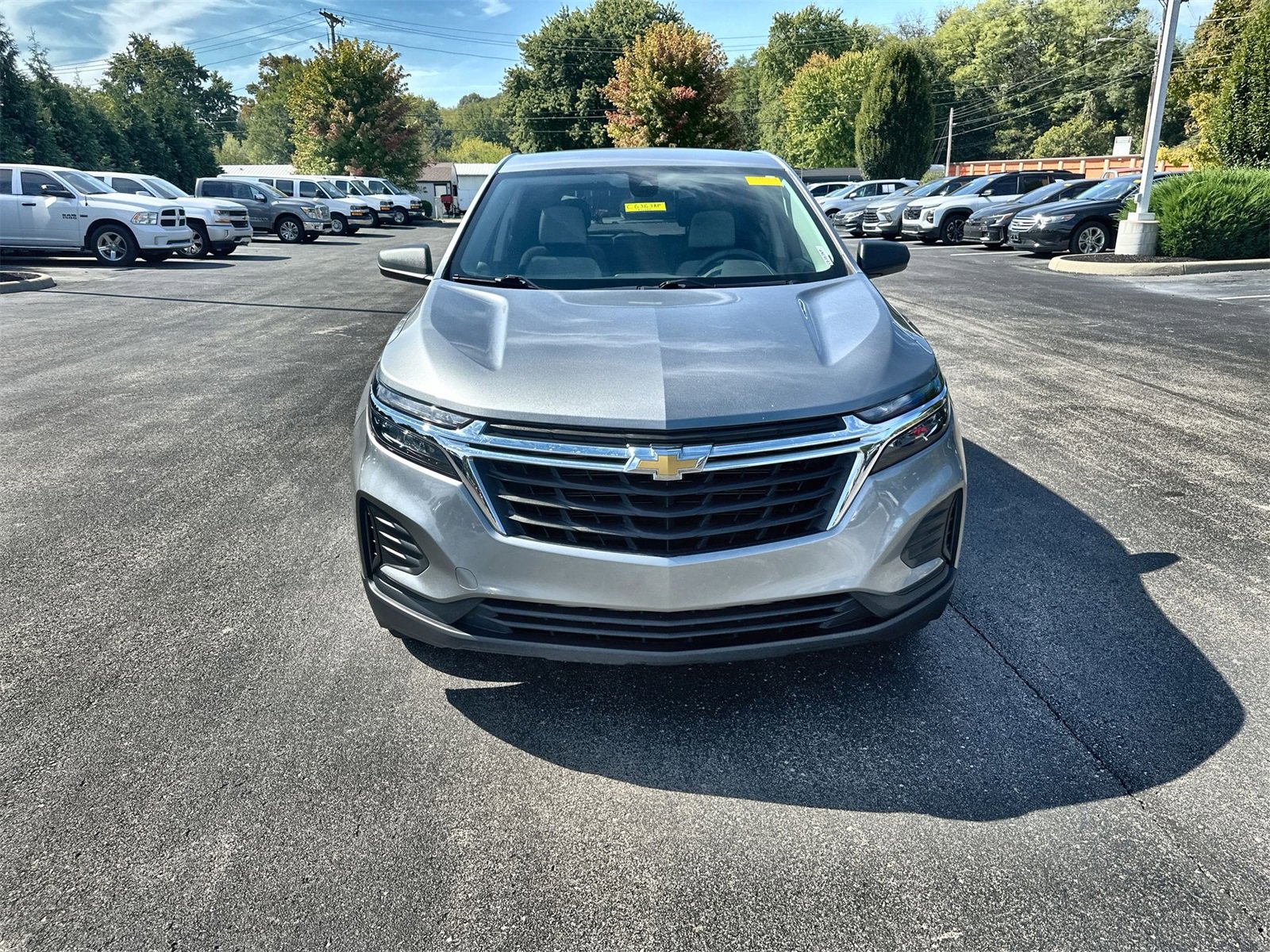 2023 Chevrolet Equinox LS photo 3