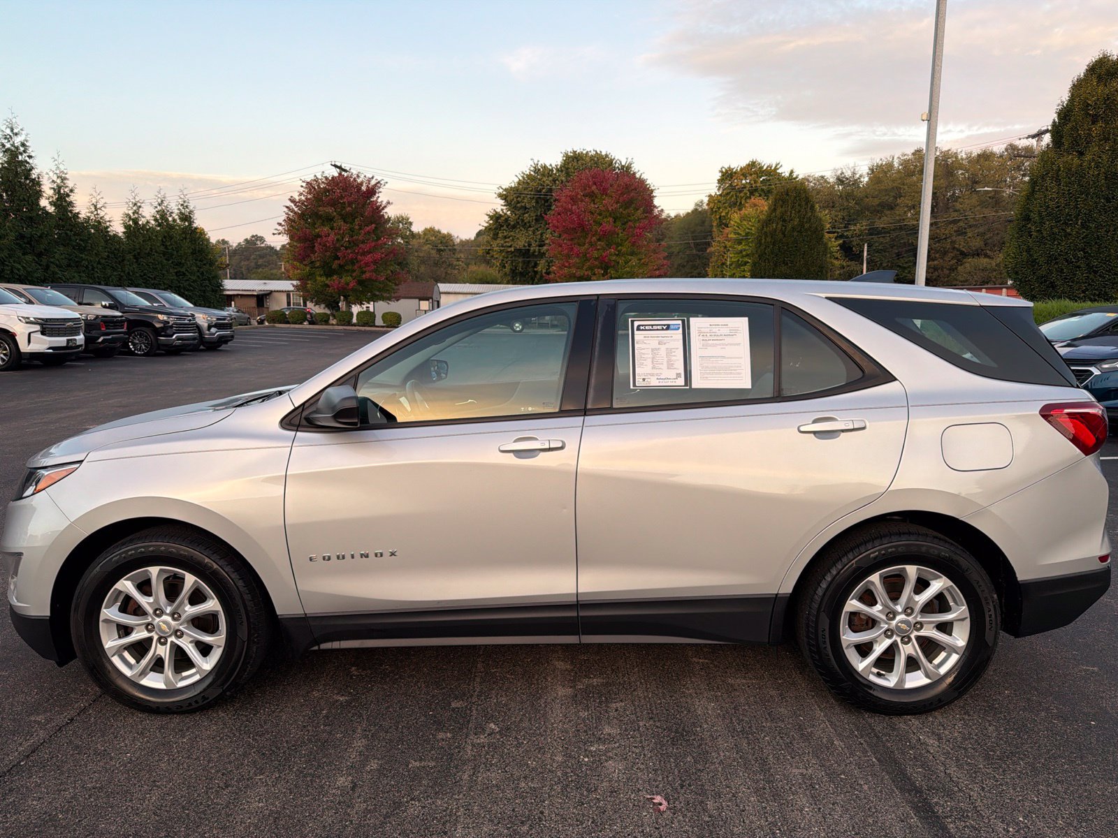 Used 2018 Chevrolet Equinox LS with VIN 2GNAXHEV6J6307935 for sale in Greendale, IN