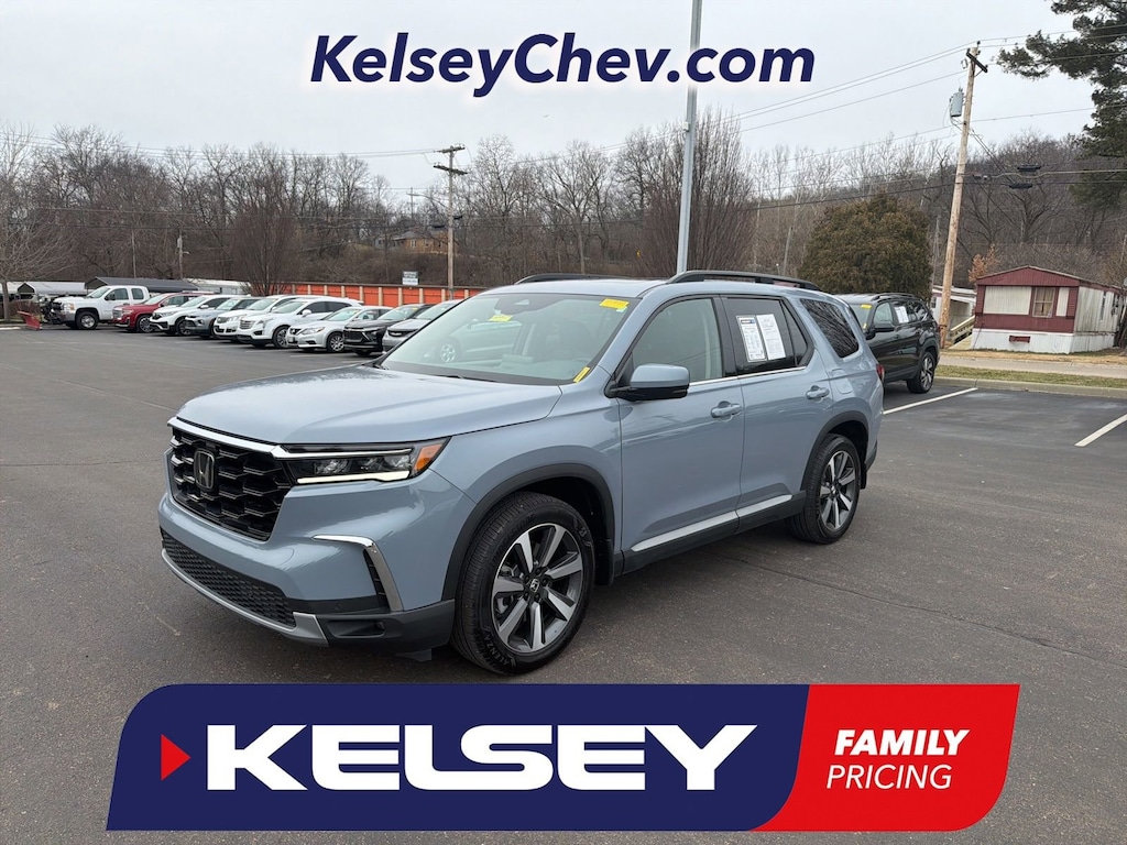 Used 2025 Honda Pilot Touring SUV