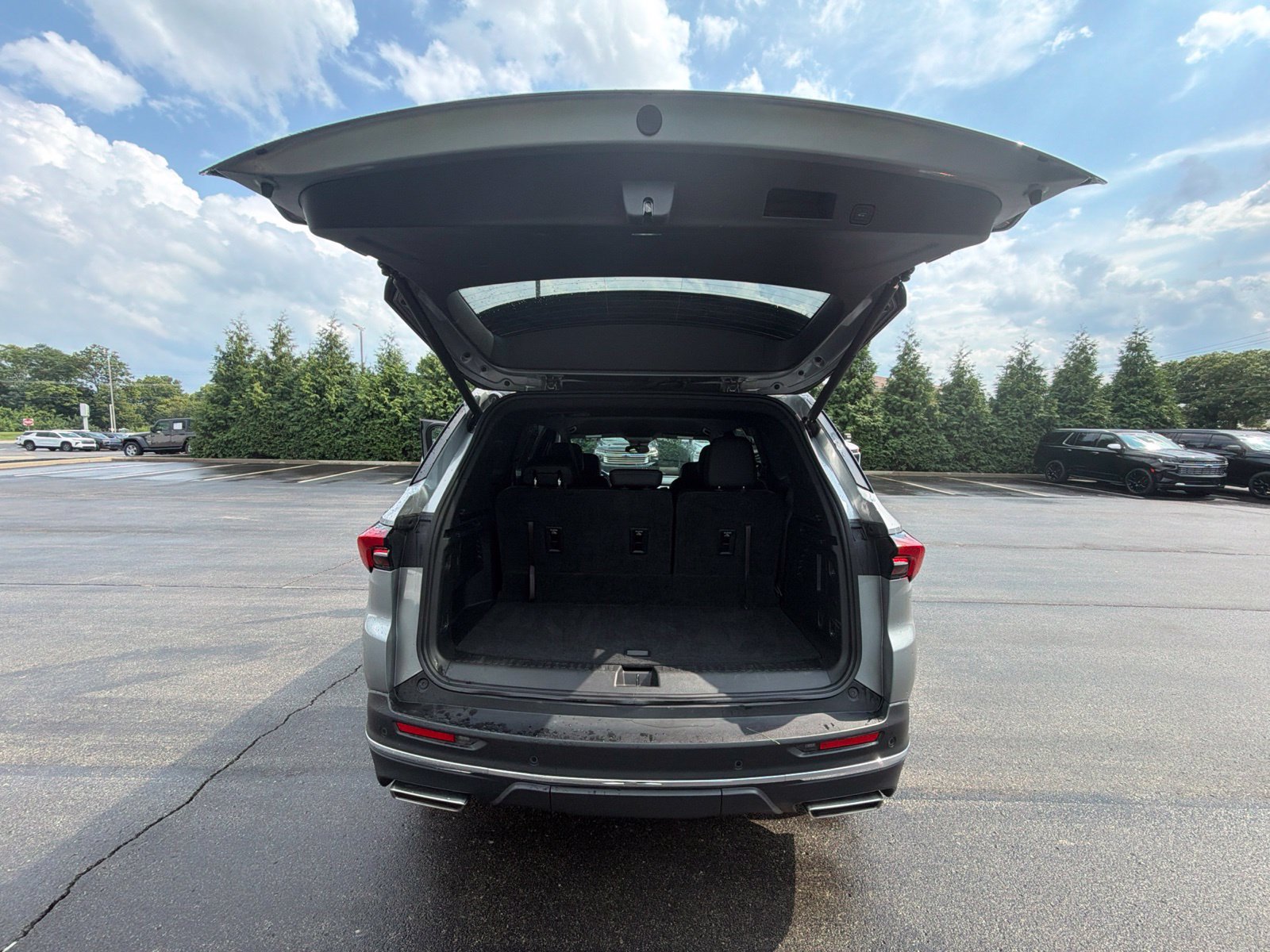 2025 Buick Enclave Preferred - Photo 25