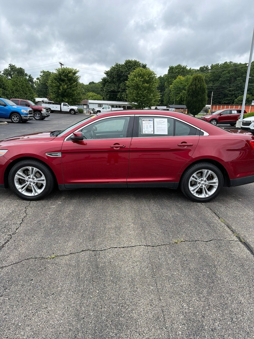 Used 2013 Ford Taurus SEL Sedan