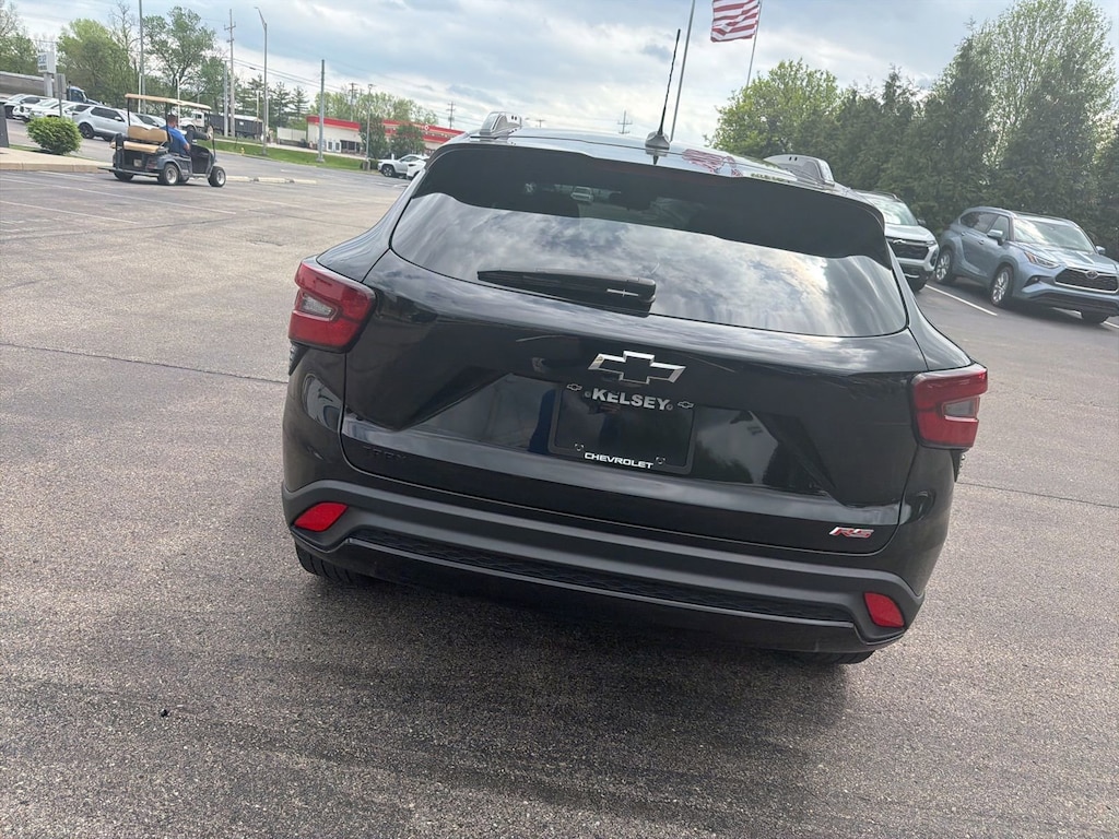 Used 2024 Chevrolet Trax 2RS SUV