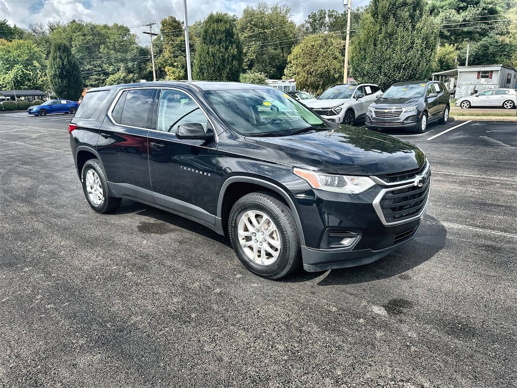 Used 2020 Chevrolet Traverse LS SUV