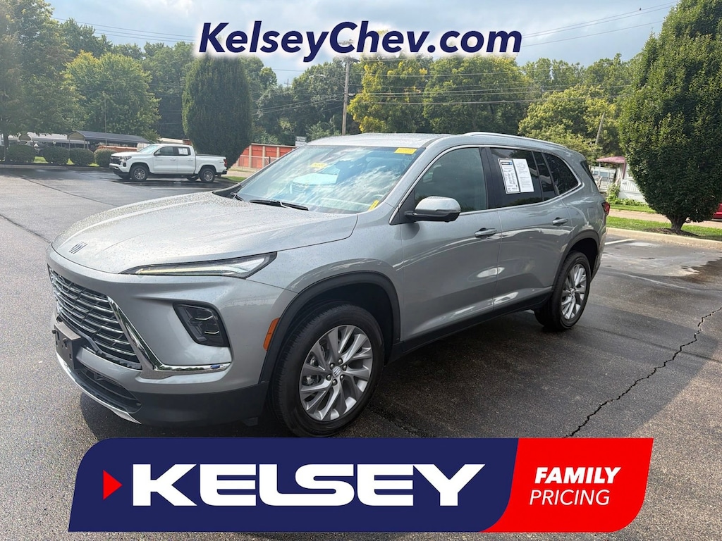 Used 2025 Buick Enclave Preferred SUV