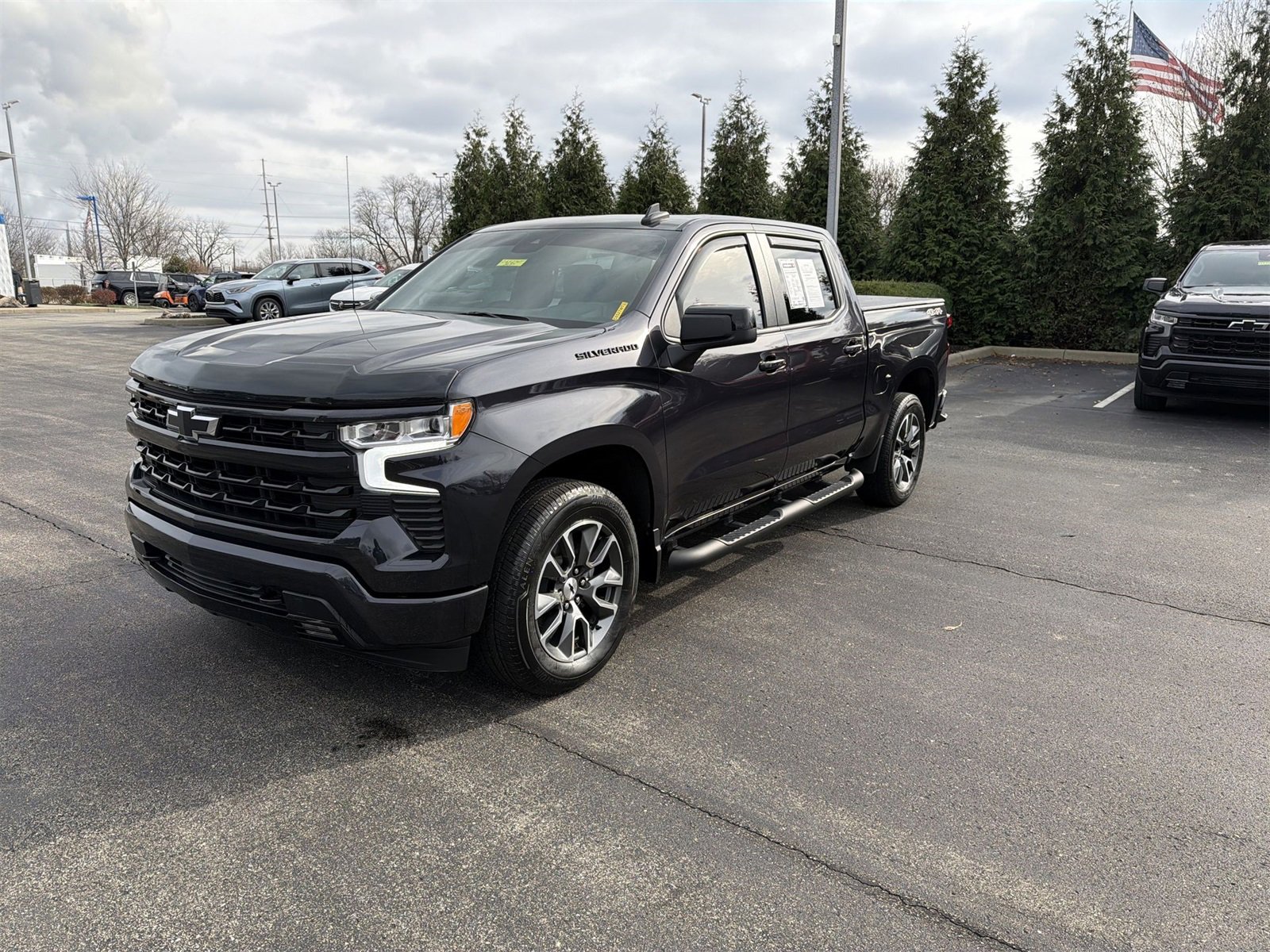 2024 Chevrolet Silverado 1500 RST photo 3