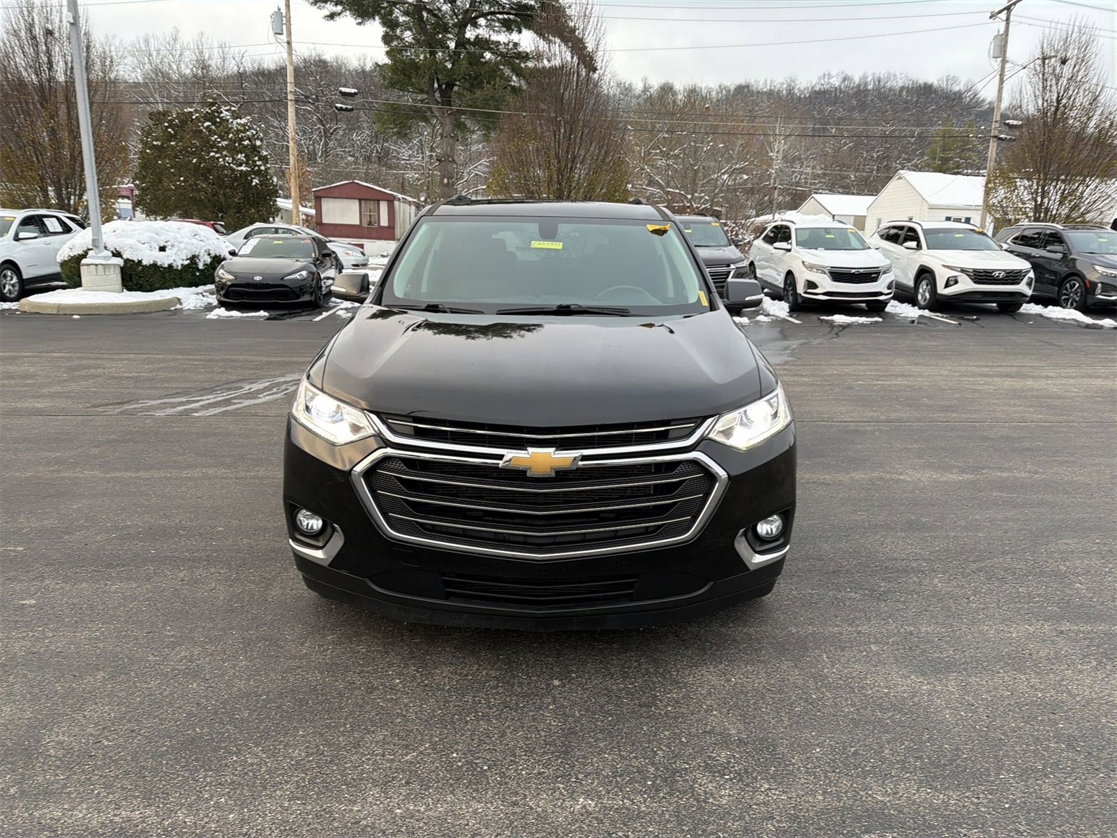 2021 Chevrolet Traverse Cloth photo 2