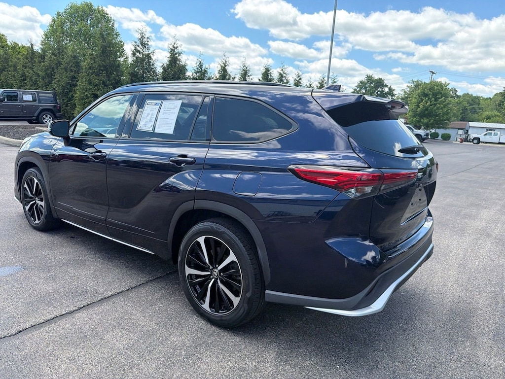 Used 2021 Toyota Highlander XSE SUV