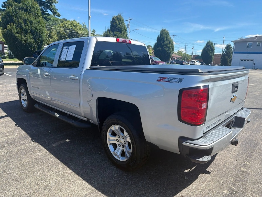 Used 2017 Chevrolet Silverado 1500 LT Truck Crew Cab