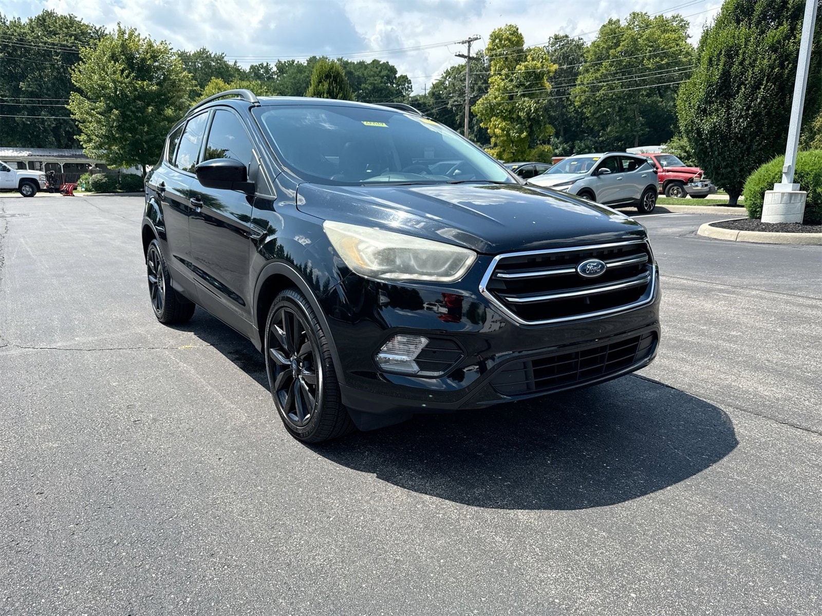 Used 2018 Ford Escape SE with VIN 1FMCU9GD4JUB81463 for sale in Greendale, IN