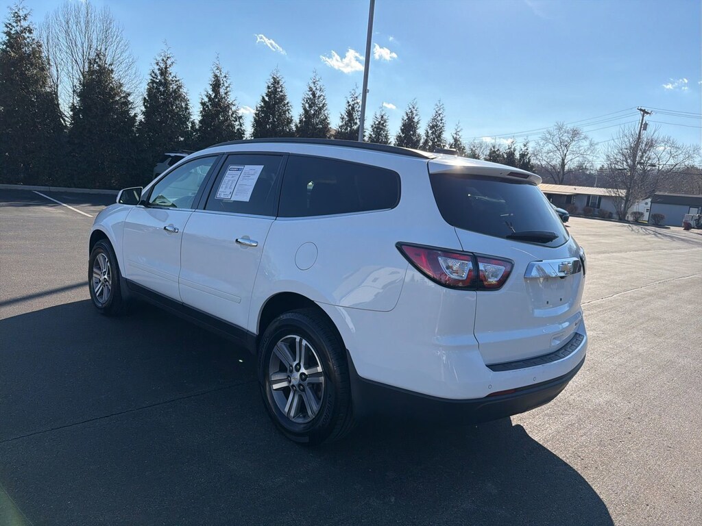 Used 2016 Chevrolet Traverse LT SUV