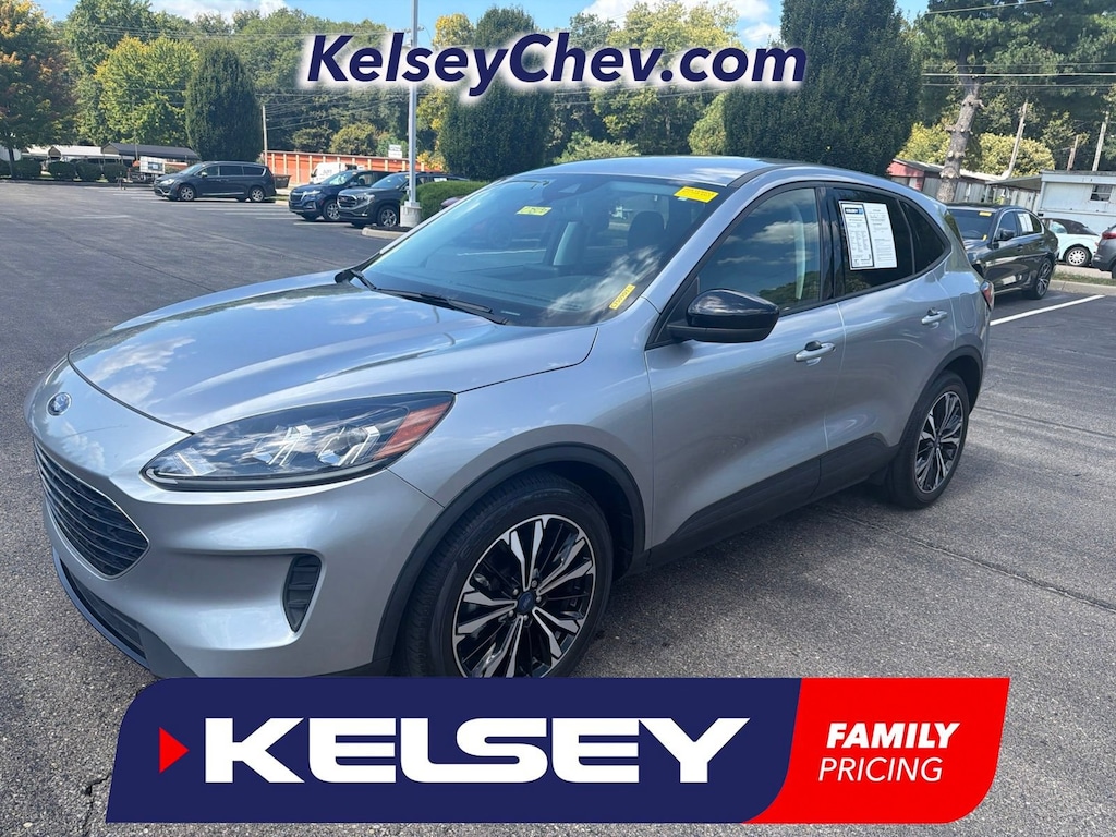 Used 2021 Ford Escape SE Hybrid SUV