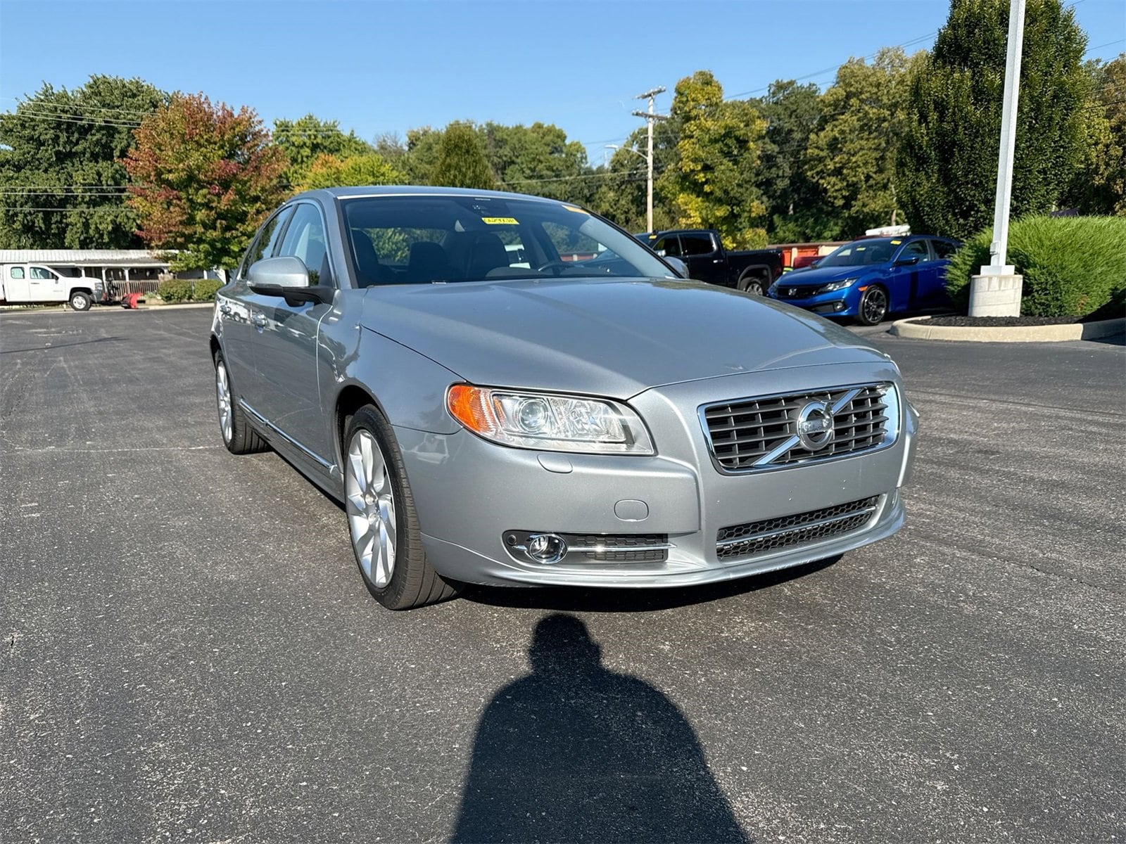 Used 2013 Volvo S80 T6 with VIN YV1902AHXD1168391 for sale in Greendale, IN